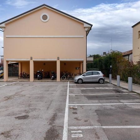 Elly'S Home Parcheggio Privato Ravenna Exterior photo
